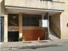 Oficina en arriendo o venta Valle Del Cauca Cali San Pedro 196 m2 Habitaciones 0 Baños 1 Garajes 0 Precio venta $433026000 Precio arriendo $4450000