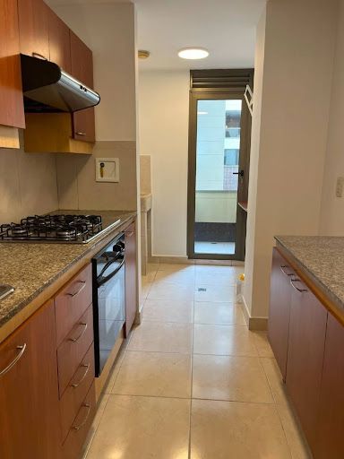 Apartamento en arriendo Antioquia Envigado Primavera 91 m2 Habitaciones 3 Baños 2 Garajes 1 Precio $4900000