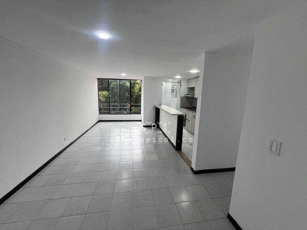 Apartamento en arriendo Antioquia Medellín Castropol 90 m2 Habitaciones 3 Baños 2 Garajes 2 Precio $4000000