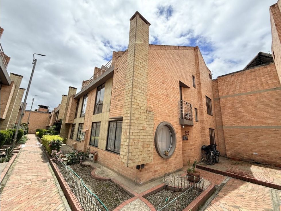 Casa en venta Cundinamarca Mosquera Cr Balcones De Serrezuela 124 m2 Habitaciones 3 Baños 3 Garajes 2 Precio $460000000