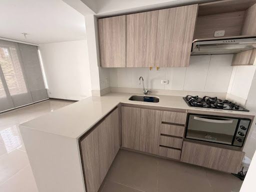 Apartamento en arriendo Antioquia Medellín Loma De Los Bernal 85 m2 Habitaciones 3 Baños 2 Garajes 1 Precio $4000000