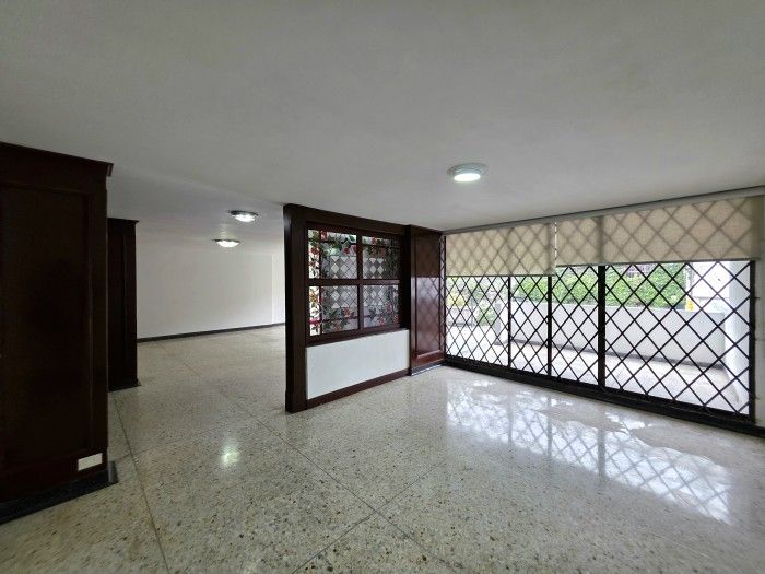 Casa en arriendo Valle Del Cauca Cali Arboledas 420 m2 Habitaciones 3 Baños 3 Garajes 4 Precio $5000000