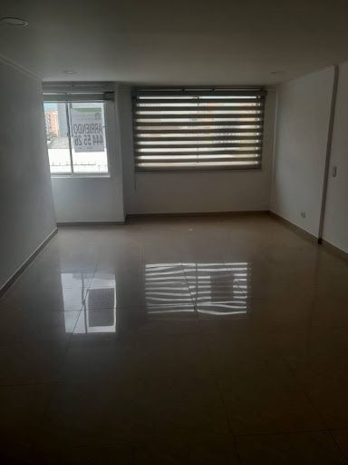 Apartamento en arriendo Antioquia Medellín Caribe 123 m2 Habitaciones 3 Baños 2 Garajes 2 Precio $4300000