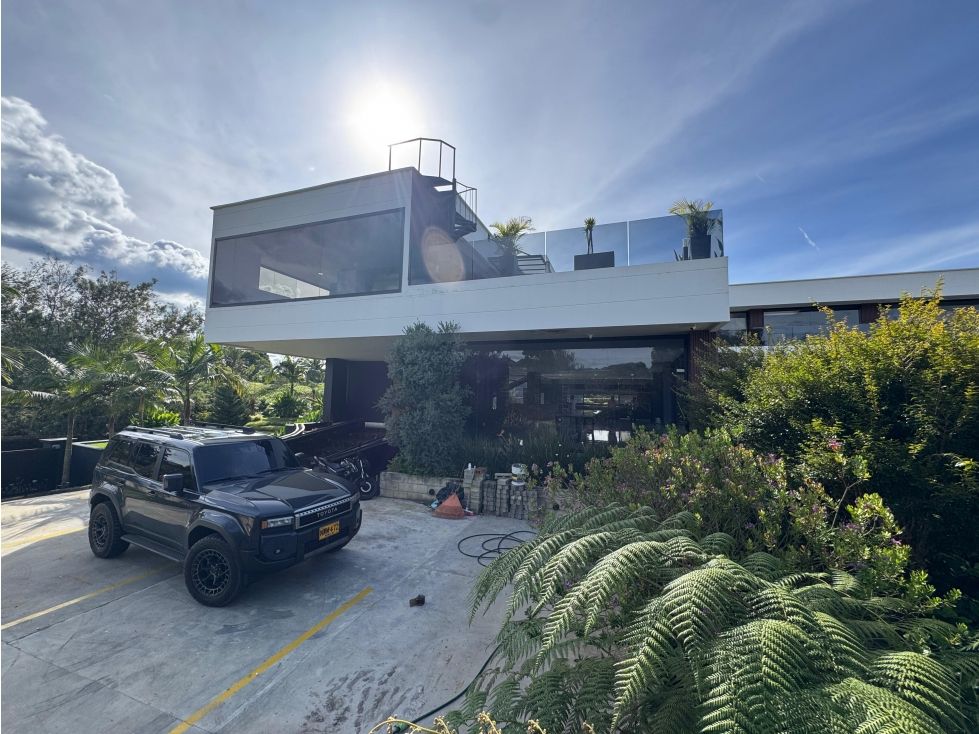Casa Campestre en venta Antioquia Rionegro Rionegro 1655 m2 Habitaciones 5 Baños 6 Garajes 8 Precio $13000000000