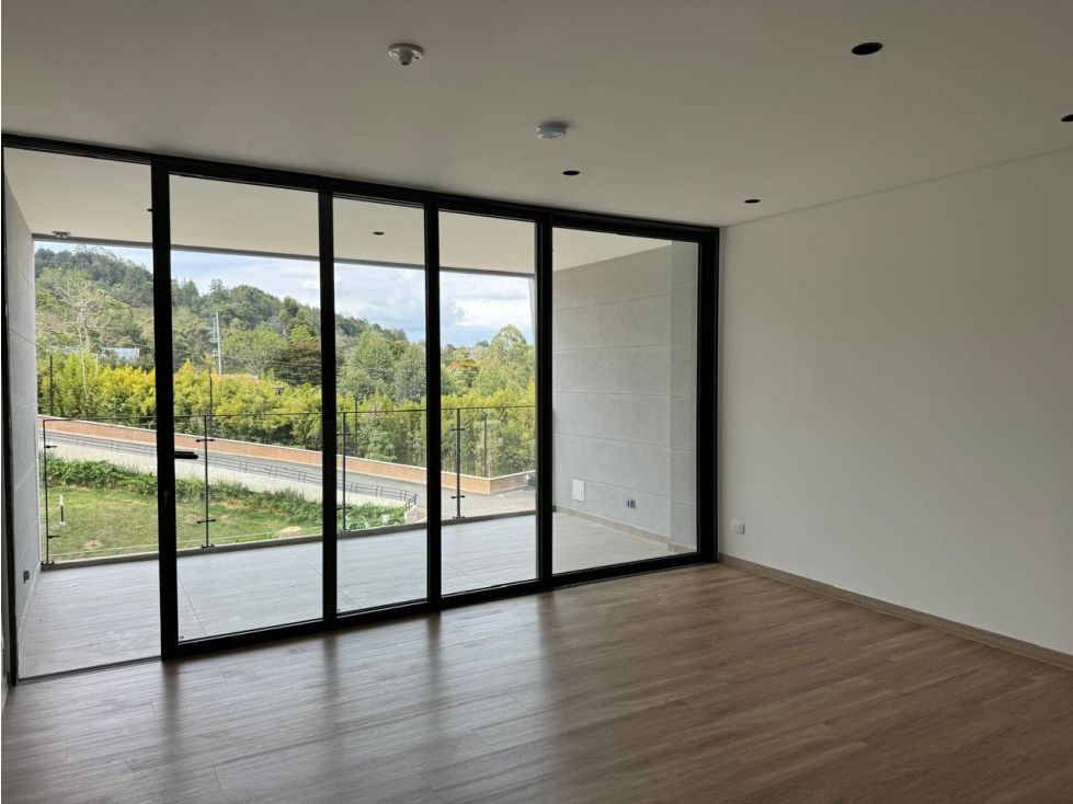 Apartamento en arriendo Antioquia Rionegro Rionegro 100 m2 Habitaciones 2 Baños 3 Garajes 2 Precio $5500000