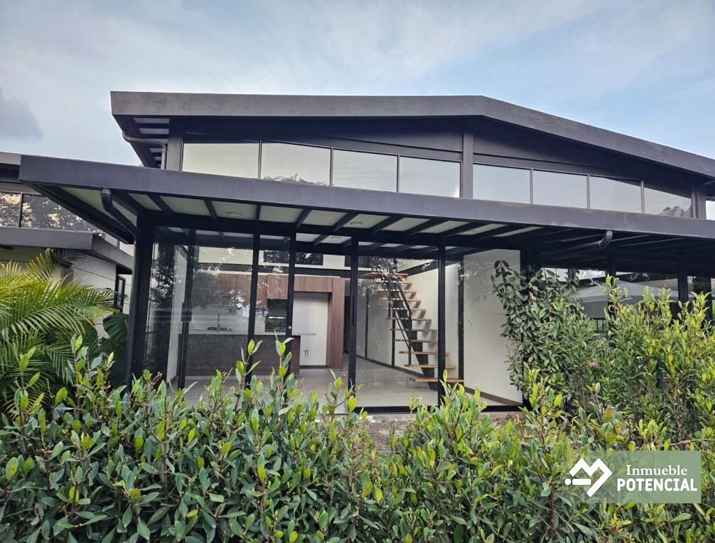 Casa Campestre en arriendo Antioquia Marinilla Belén 150 m2 Habitaciones 3 Baños 2 Garajes 2 Precio $4500000