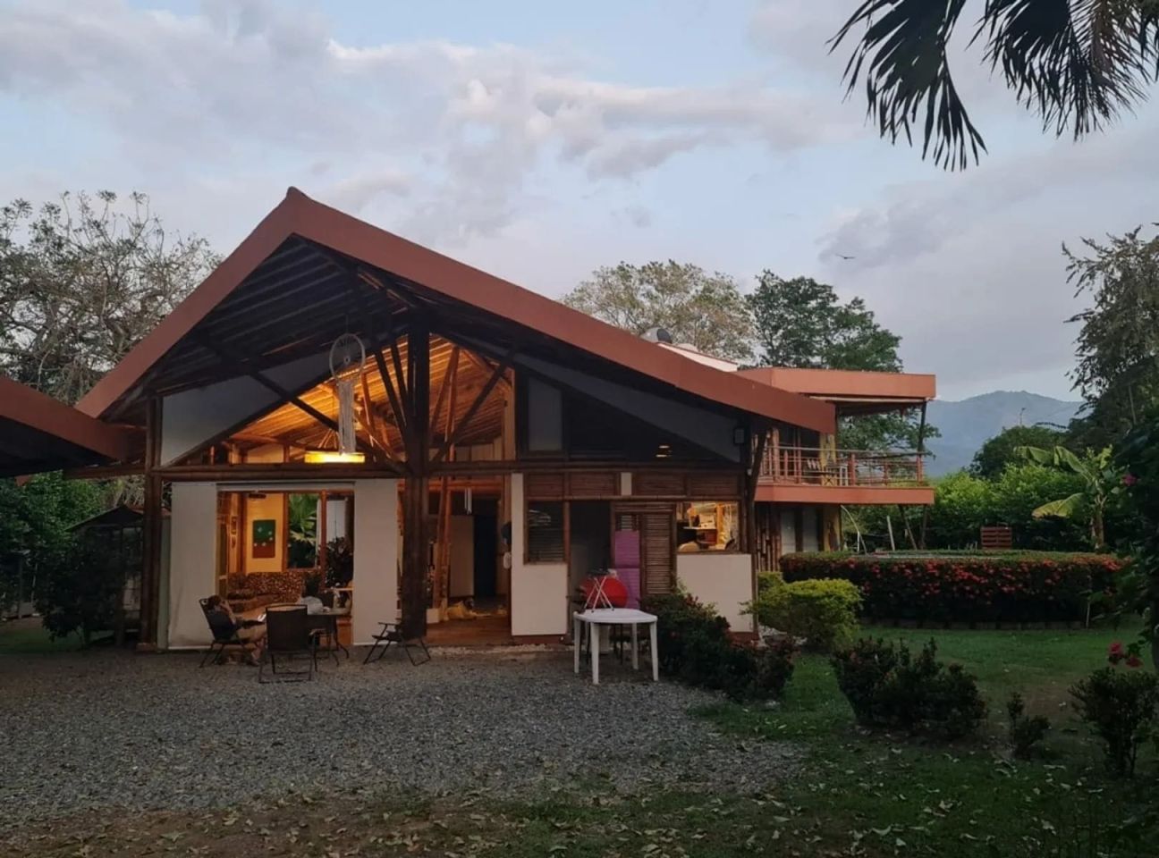 Finca en venta Antioquia Sopetrán Rafael Nuñez 250 m2 Habitaciones 4 Baños 3 Garajes 3 Precio $1050000000