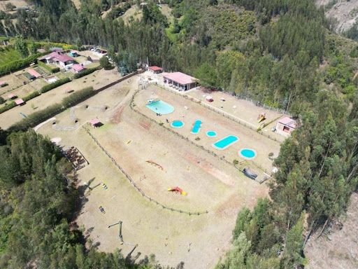 Finca en venta Boyacá Duitama Centro 1212 m2 Habitaciones 4 Baños 4 Garajes 0 Precio $3200000000