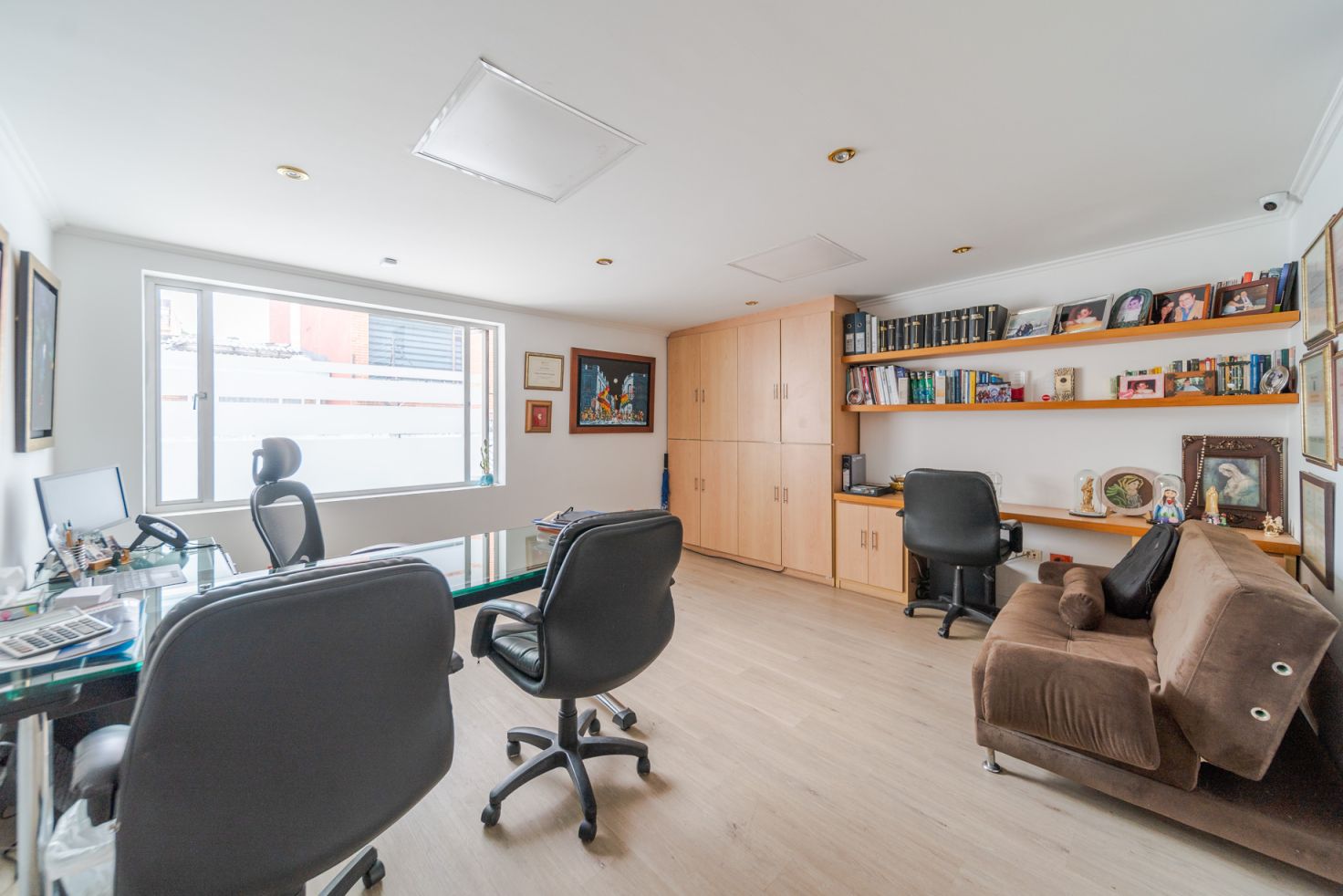 Casa en venta Cundinamarca Bogotá Puente Largo 450 m2 Habitaciones 15 Baños 3 Garajes 0 Precio $2548000000