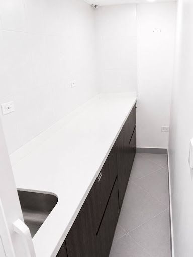 Consultorio en arriendo Antioquia Medellín Laureles 50 m2 Habitaciones 0 Baños 2 Garajes 0 Precio $2600000