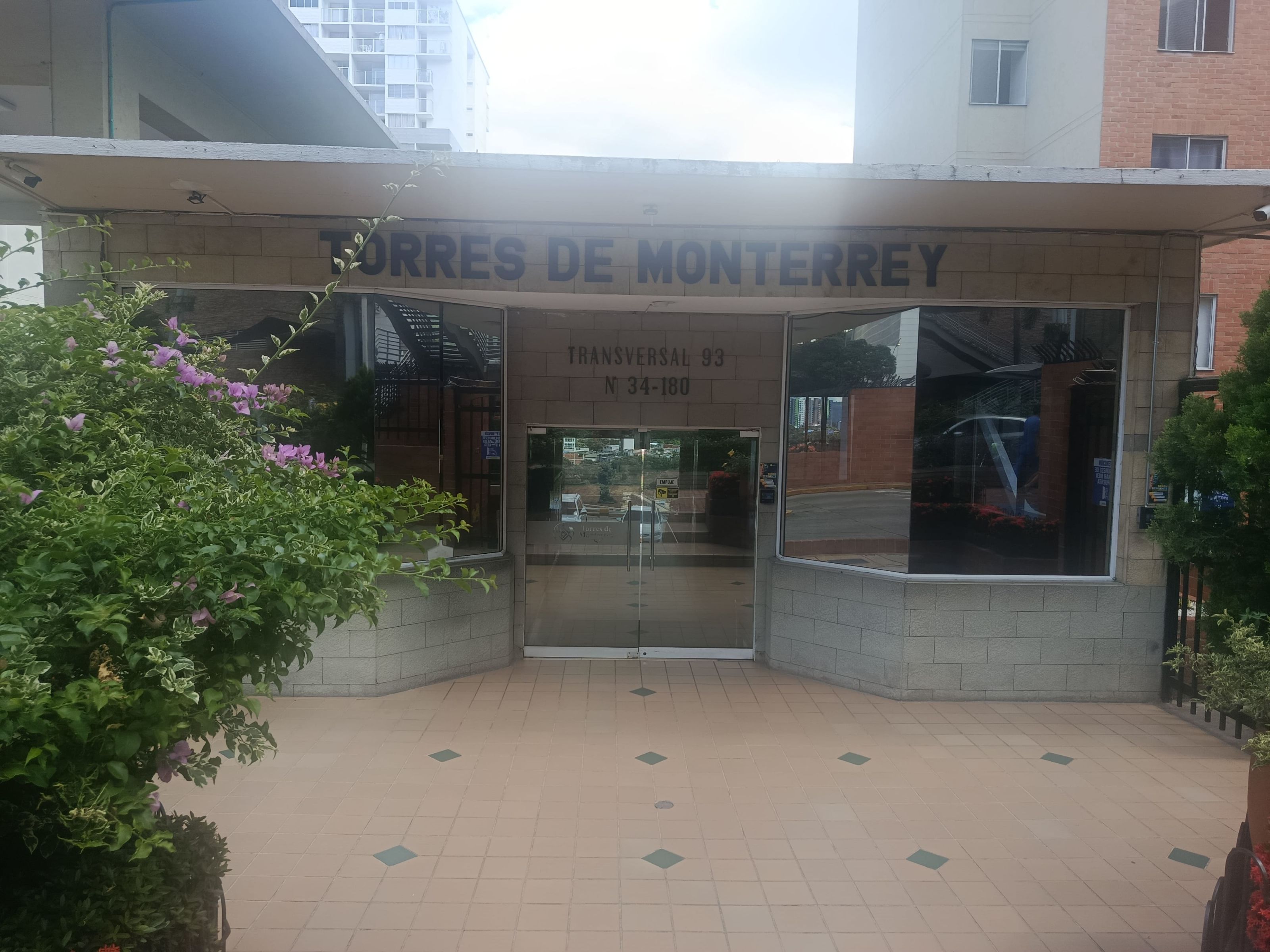 Apartamento en arriendo Santander Bucaramanga El Tejar 64 m2 Habitaciones 3 Baños 2 Garajes 1 Precio $2036000