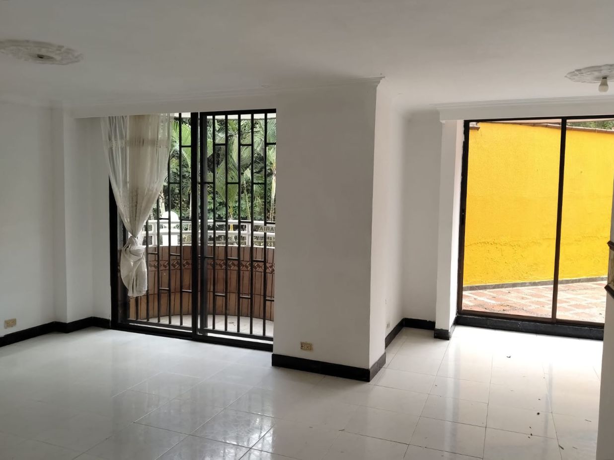Apartamento en venta Antioquia Medellín Asomadera No 2 300 m2 Habitaciones 3 Baños 3 Garajes 1 Precio $1370000000