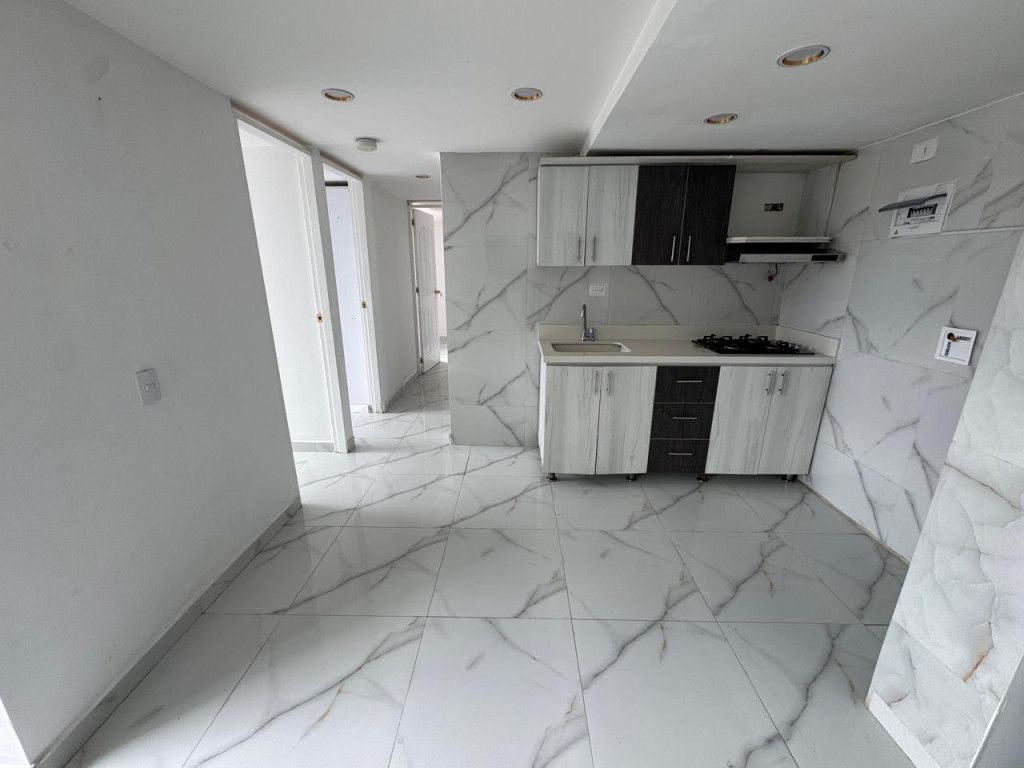 Apartamento en arriendo Antioquia Medellín Puertas Del Sol 68 m2 Habitaciones 3 Baños 2 Garajes 0 Precio $1900000