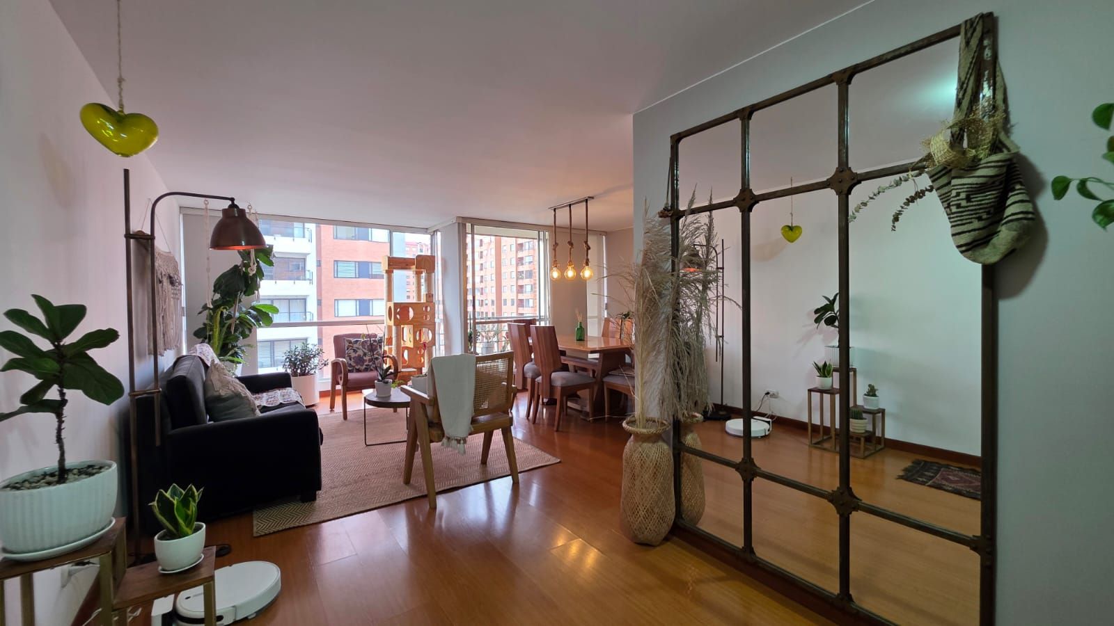 Apartamento en arriendo Cundinamarca Bogotá Mónaco 96 m2 Habitaciones 3 Baños 2 Garajes 1 Precio $4600000