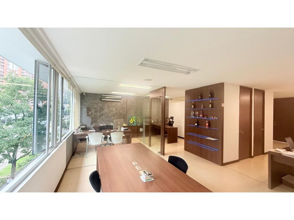 Oficina en venta Antioquia Medellín Villa Carlota 80 m2 Habitaciones 0 Baños 1 Garajes 2 Precio $780000000