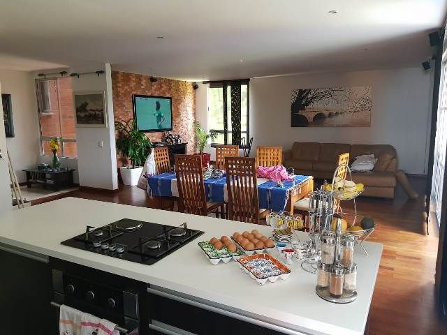 Apartamento en arriendo Antioquia Medellín Altos Del Poblado 250 m2 Habitaciones 3 Baños 4 Garajes 2 Precio $15200000