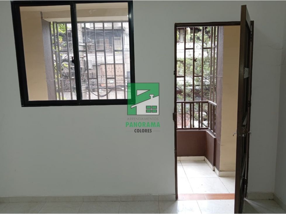 Casa en arriendo Antioquia Medellín Prado 240 m2 Habitaciones 7 Baños 3 Garajes 0 Precio $4300000