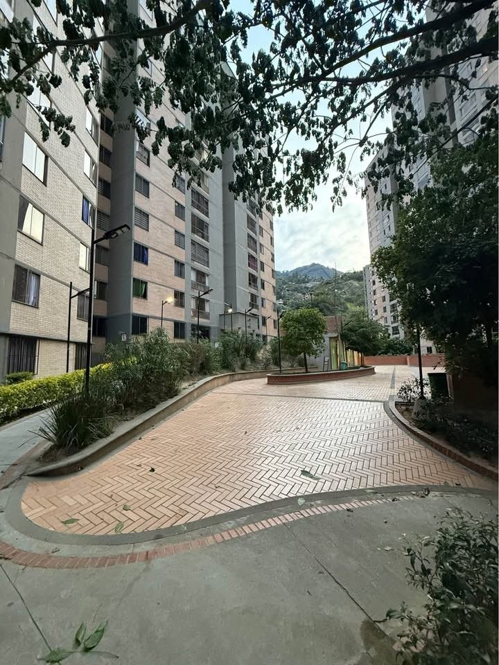 Apartamento en venta Antioquia Bello Asd 61 m2 Habitaciones 3 Baños 2 Garajes 1 Precio $285000000