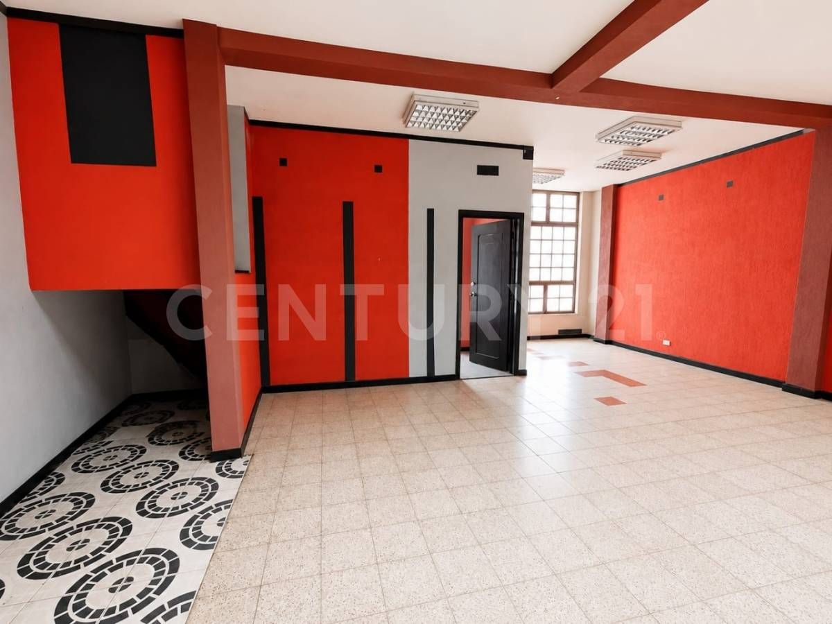 Local en arriendo Cundinamarca Bogotá La Andrea 240 m2 Habitaciones 0 Baños 2 Garajes 0 Precio $7000000