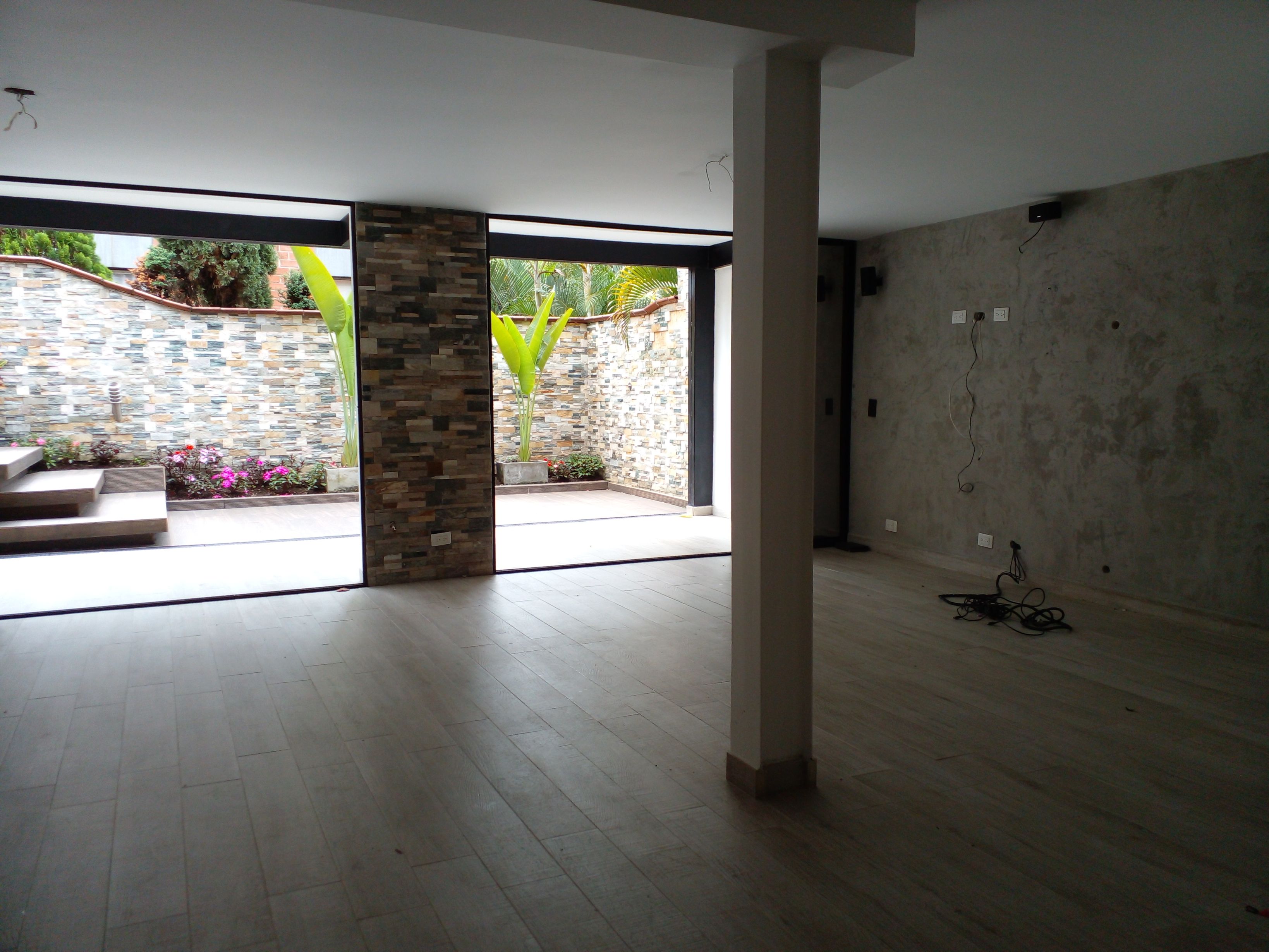 Casa en venta Antioquia Medellín San Lucas 300 m2 Habitaciones 4 Baños 4 Garajes 2 Precio $1830000000