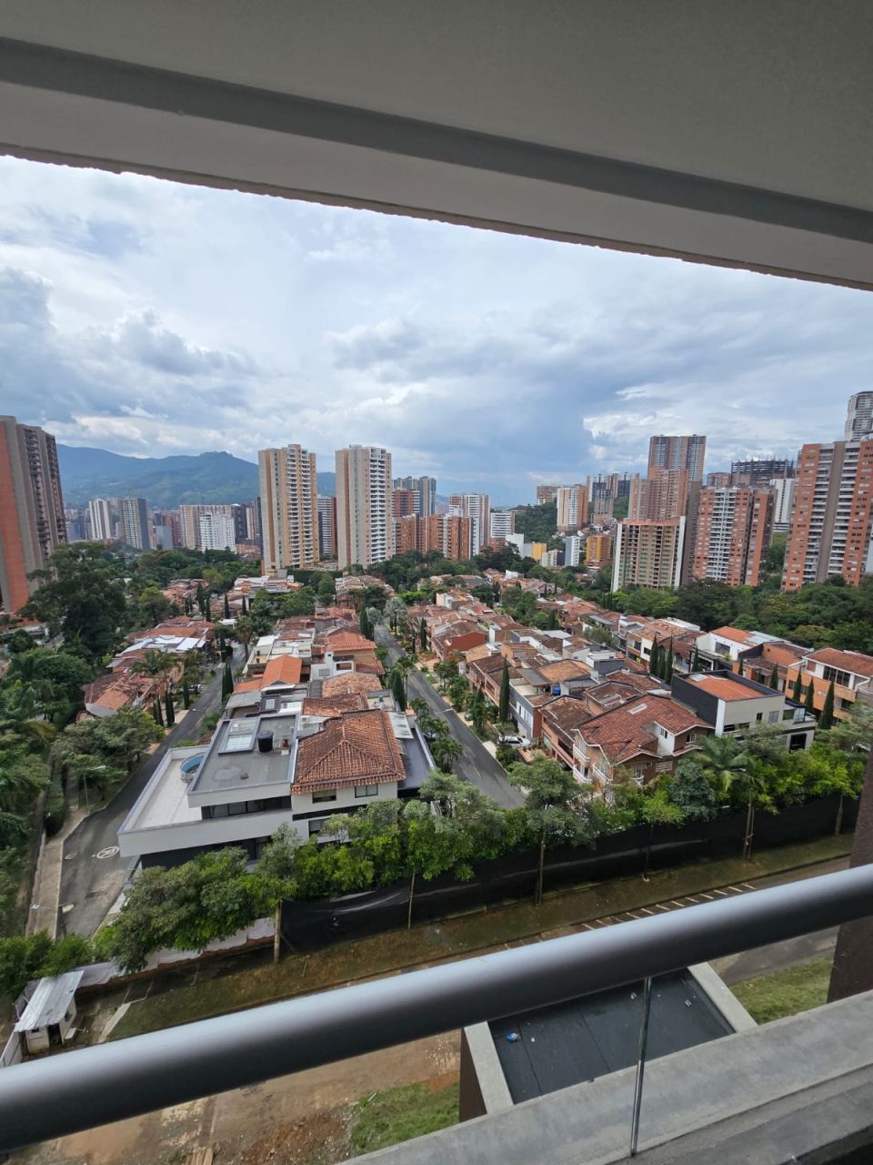 Apartamento en arriendo Antioquia Sabaneta Ub Cortijo De San Jose 75 m2 Habitaciones 3 Baños 2 Garajes 1 Precio $3300000