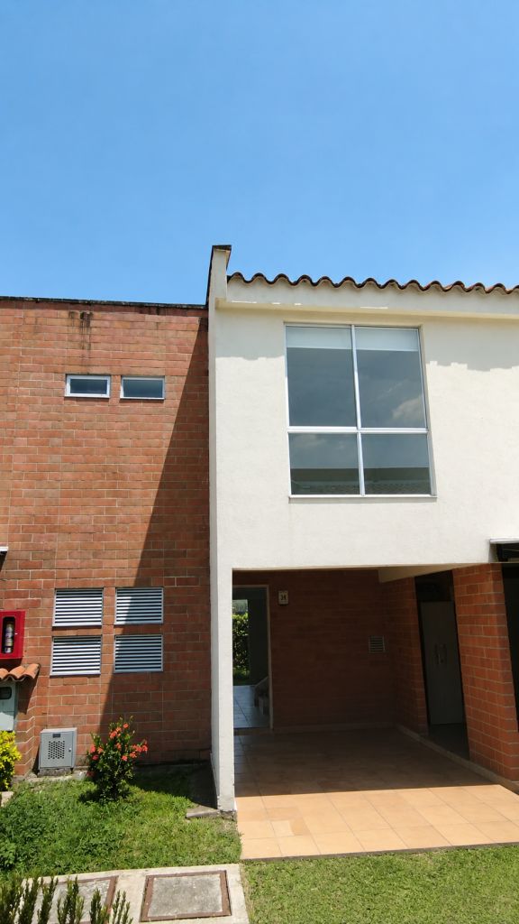 Casa en venta Valle Del Cauca Jamundí Cr Country Plaza Ii 97 m2 Habitaciones 3 Baños 3 Garajes 1 Precio $420000000
