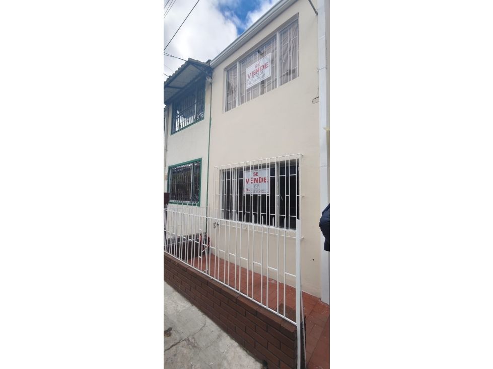 Casa en venta Cundinamarca Bogotá Ub El Dorado 76 m2 Habitaciones 3 Baños 2 Garajes 0 Precio $395000000