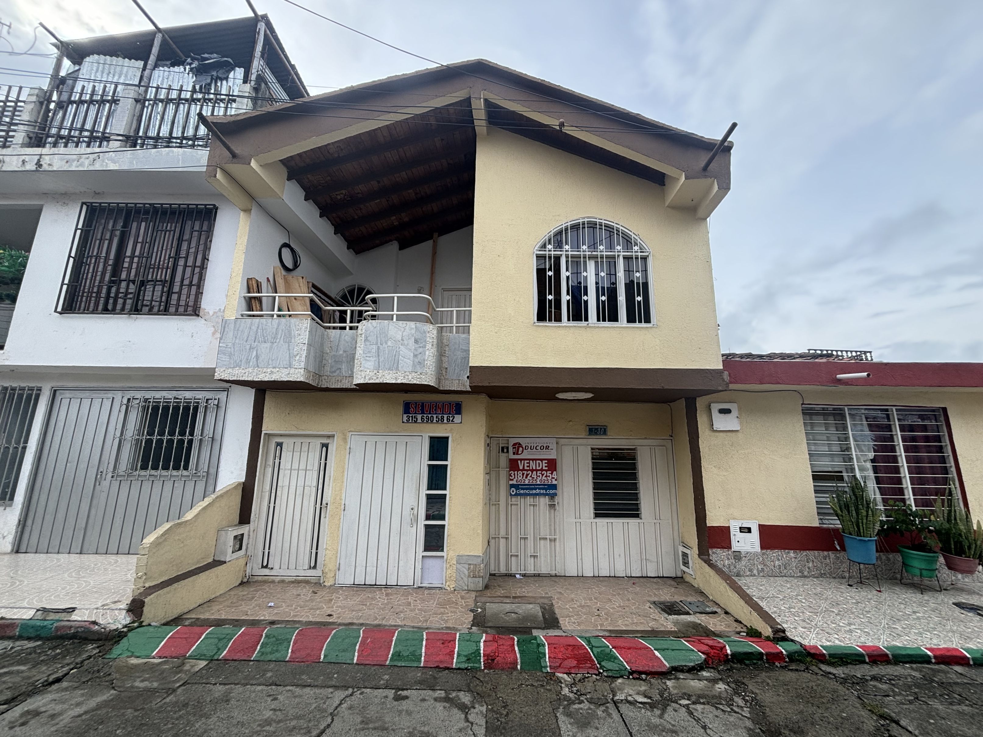 Casa en venta Valle Del Cauca Tuluá San Pedro Claver 180 m2 Habitaciones 3 Baños 1 Garajes 0 Precio $210000000