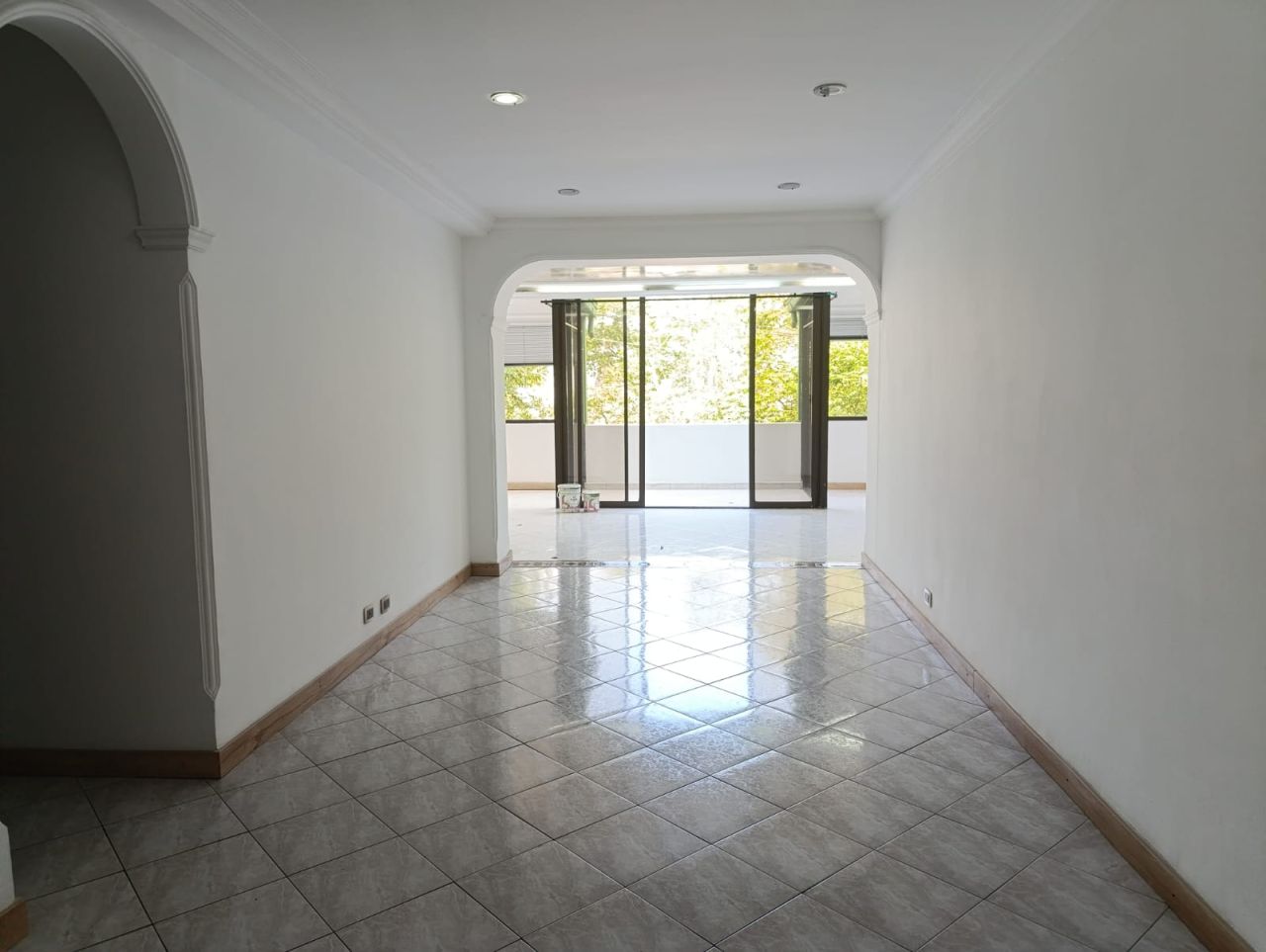 Apartamento en arriendo Antioquia Medellín Los Naranjos 160 m2 Habitaciones 3 Baños 2 Garajes 3 Precio $4500000