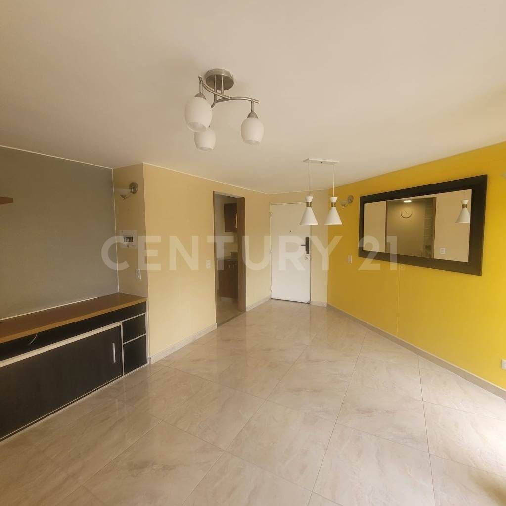 Apartamento en arriendo Cundinamarca Bogotá El Dorado 60 m2 Habitaciones 3 Baños 2 Garajes 1 Precio $2500000