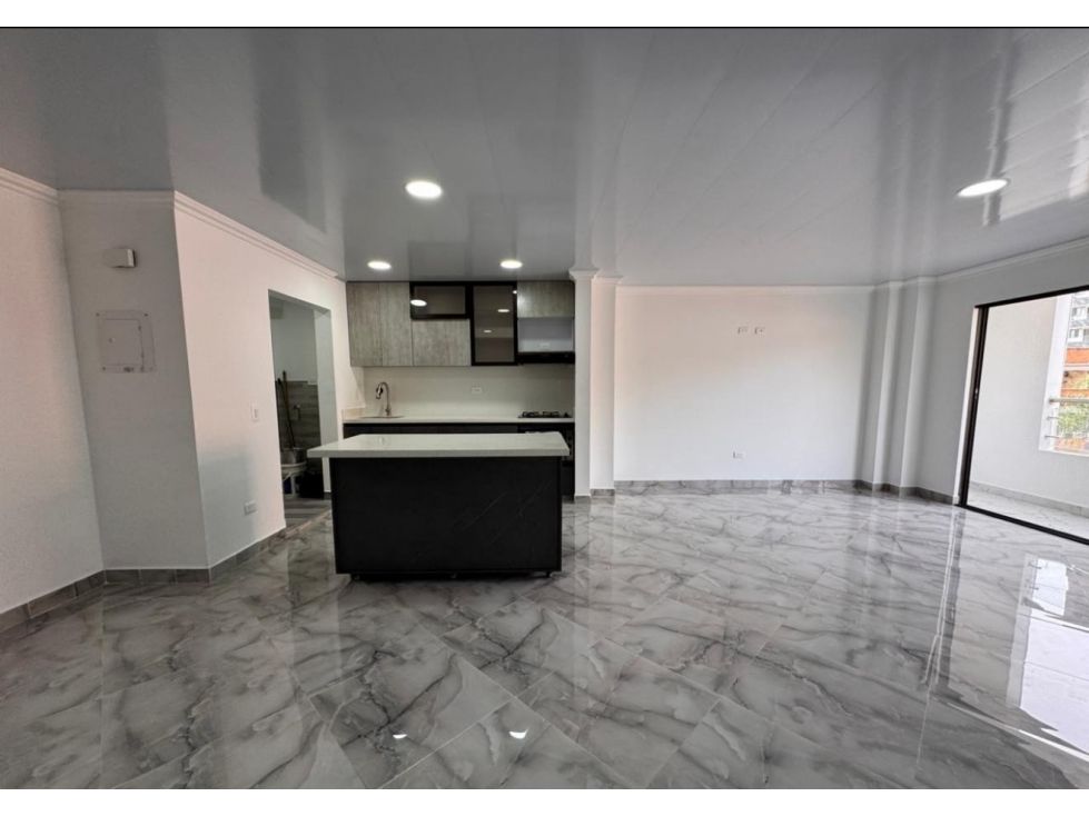 Apartamento en arriendo Antioquia Medellín La Candelaria 120 m2 Habitaciones 4 Baños 3 Garajes 1 Precio $3800000