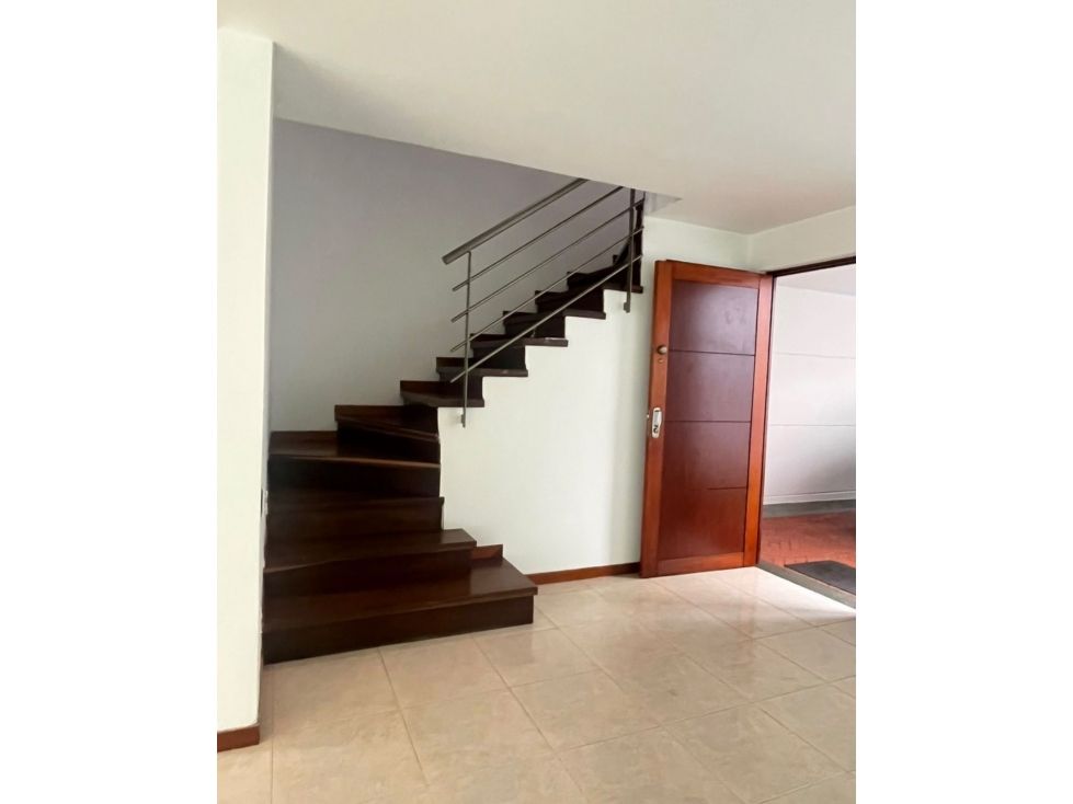 Apartamento en arriendo Antioquia Envigado La Mesa 120 m2 Habitaciones 3 Baños 3 Garajes 2 Precio $7400000