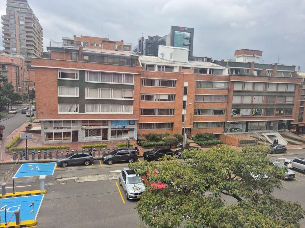 Consultorio en arriendo Cundinamarca Bogotá Chico Norte Et Ii 40 m2 Habitaciones 0 Baños 1 Garajes 1 Precio $2500000