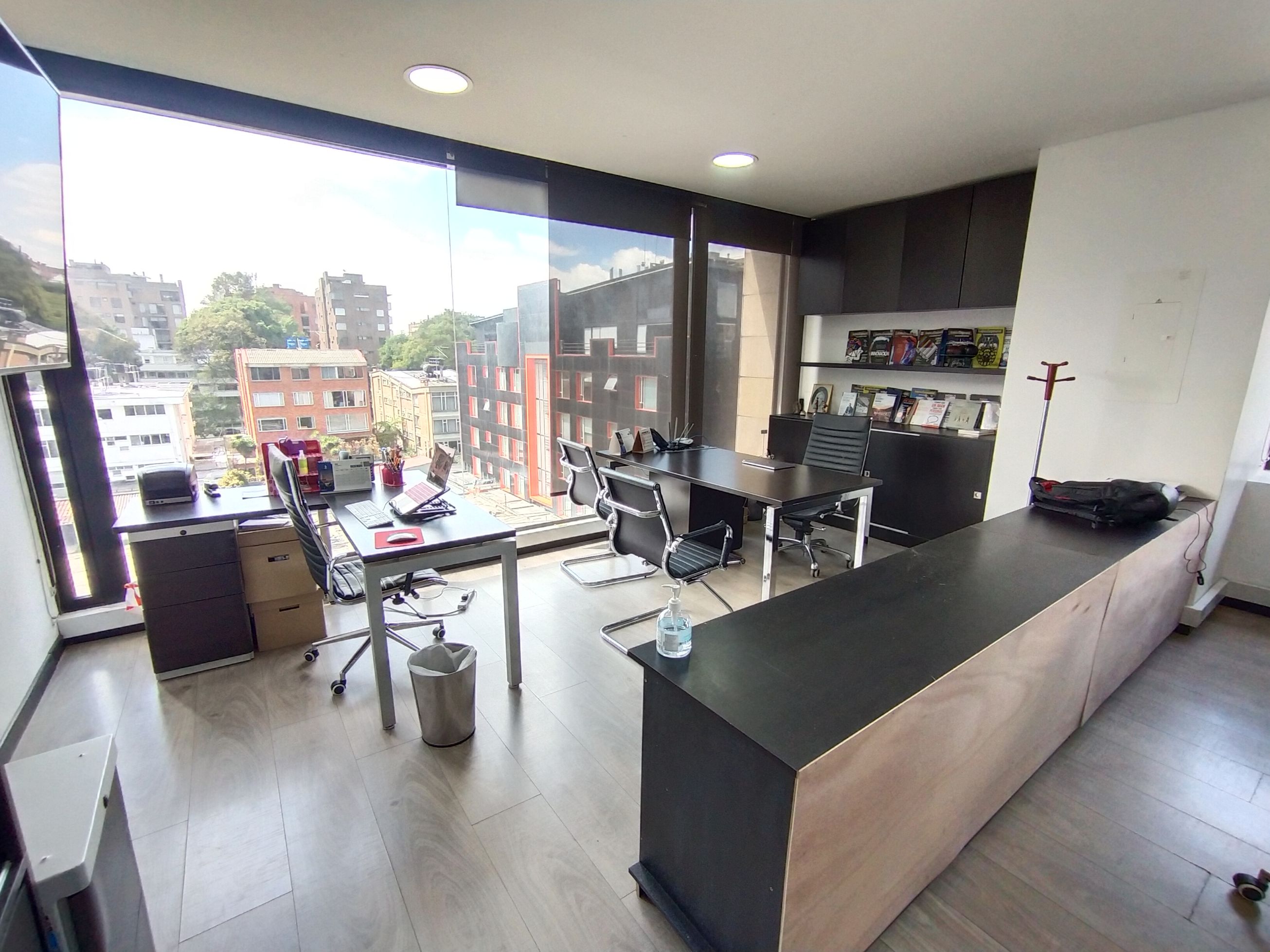 Oficina en venta Cundinamarca Bogotá Chicó Norte 72 m2 Habitaciones 0 Baños 1 Garajes 2 Precio $640000000
