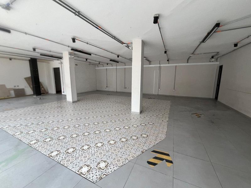 Local en arriendo Cundinamarca Bogotá Santa Barbara Central 148 m2 Habitaciones 0 Baños 0 Garajes 0 Precio $14000000
