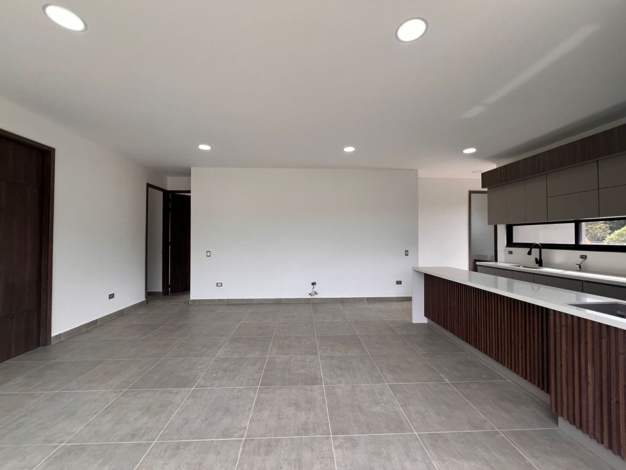 Casa en arriendo Antioquia Envigado Asd 150 m2 Habitaciones 3 Baños 4 Garajes 3 Precio $10000000