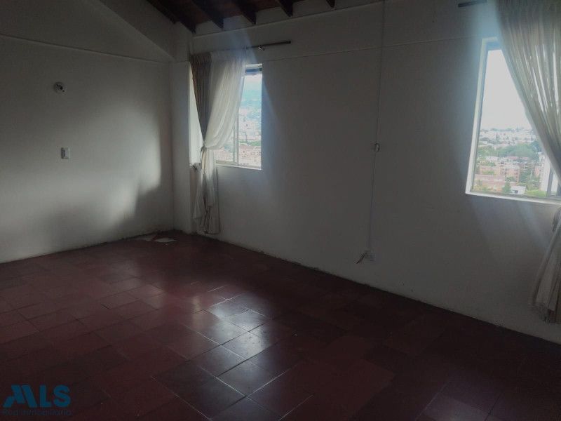 Apartamento en venta Antioquia Medellín La Colina 60 m2 Habitaciones 3 Baños 2 Garajes 0 Precio $250000000