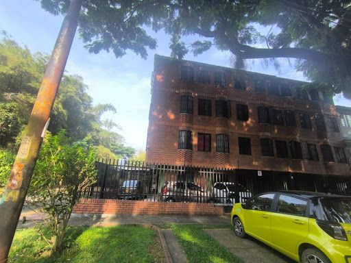 Edificio en venta Valle Del Cauca Cali Sector Cañaveralejo Guadalupe 536 m2 Habitaciones 16 Baños 16 Garajes 10 Precio $1500000000