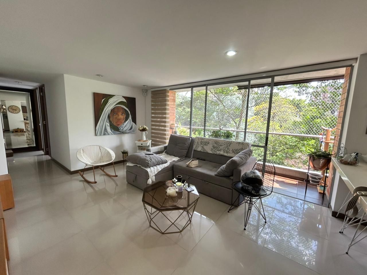 Apartamento en arriendo Antioquia Envigado La Inmaculada 90 m2 Habitaciones 3 Baños 3 Garajes 1 Precio $4600000