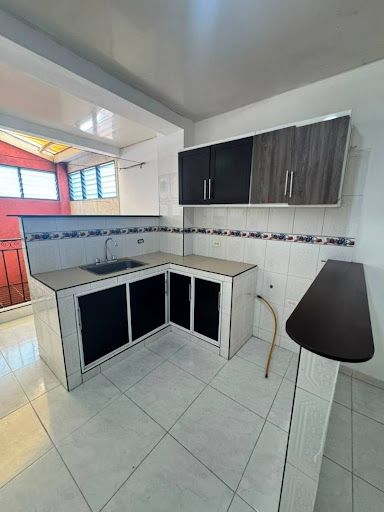 Apartamento en arriendo Valle Del Cauca Cali Cristóbal Colón 80 m2 Habitaciones 2 Baños 1 Garajes 1 Precio $900000