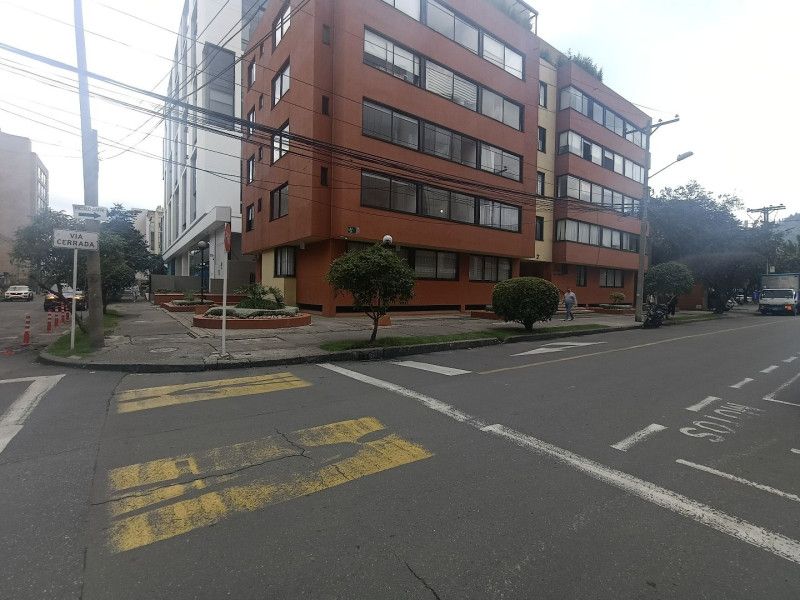 Edificio en arriendo Cundinamarca Bogotá Chico Norte Et Iii 32 m2 Habitaciones 1 Baños 1 Garajes 0 Precio $1700000