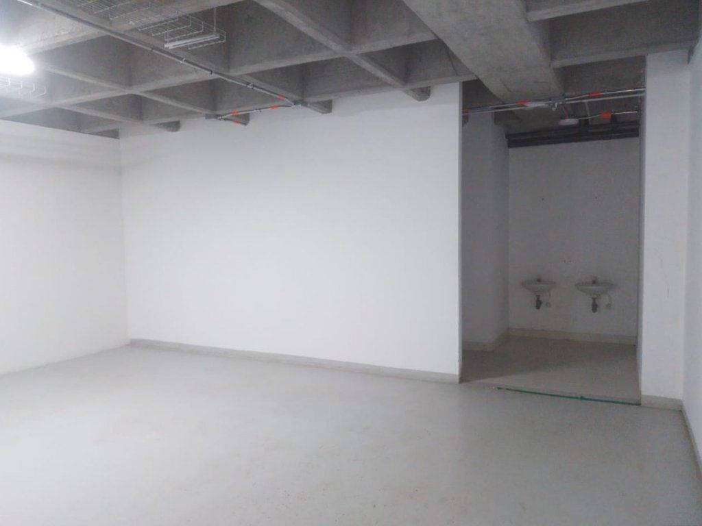 Bodega en arriendo Antioquia Itagüí El Rosario 1000 m2 Habitaciones 0 Baños 6 Garajes 4 Precio $35000000