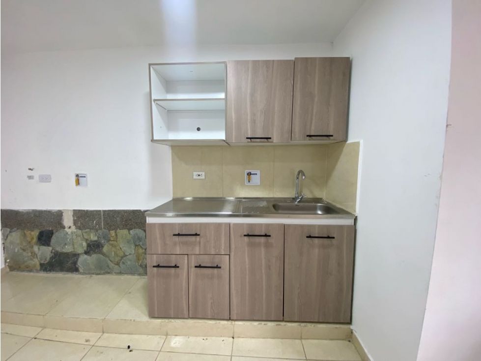 Local en arriendo Antioquia Medellín Villa Guadalupe 28 m2 Habitaciones 0 Baños 0 Garajes 0 Precio $1550000