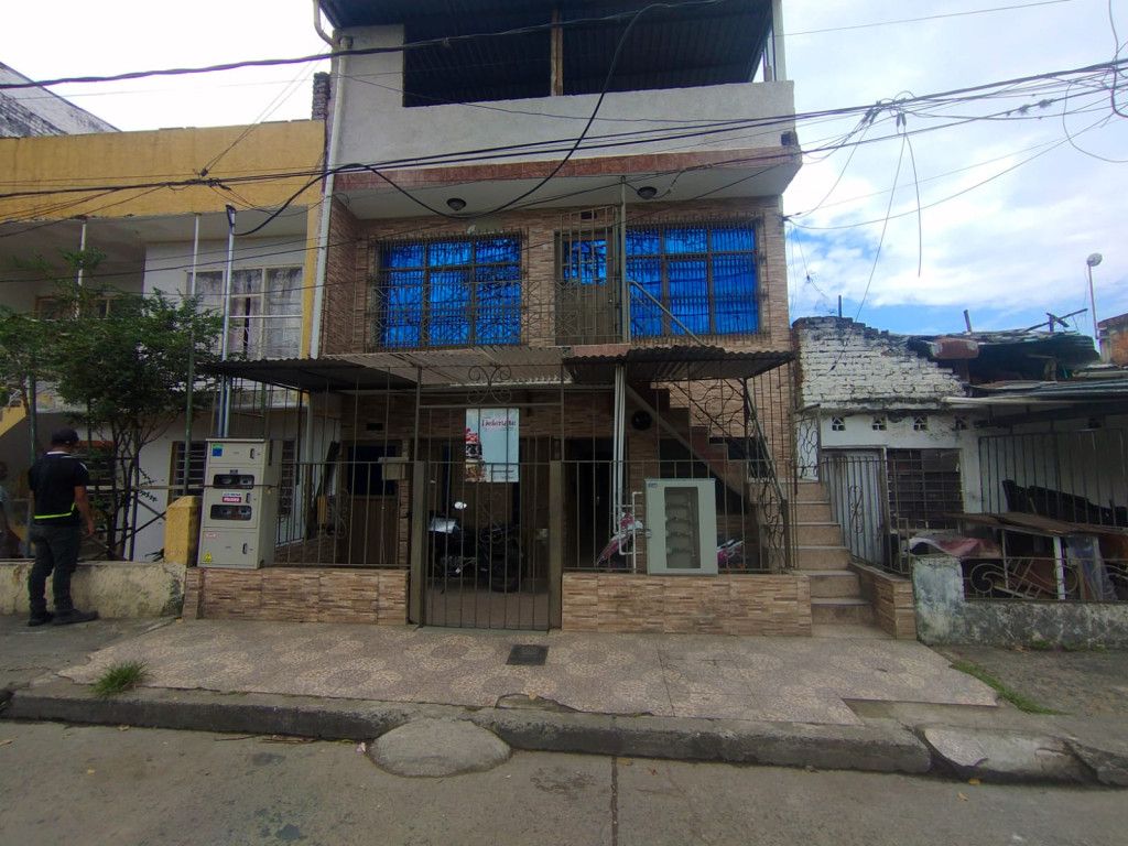 Apartamento en arriendo Valle Del Cauca Cali Cristóbal Colón 40 m2 Habitaciones 2 Baños 1 Garajes 0 Precio $830000