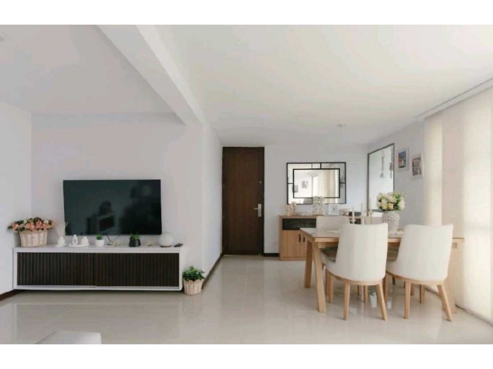 Apartamento en venta Antioquia Envigado Loma Del Barro 85 m2 Habitaciones 3 Baños 2 Garajes 1 Precio $690000000