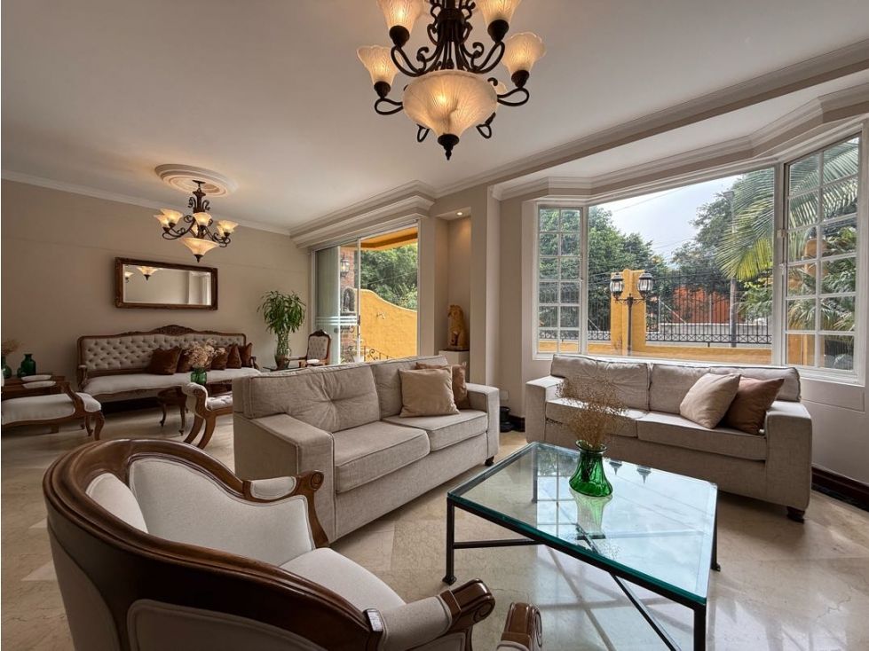 Casa en venta Antioquia Envigado Envigado 382 m2 Habitaciones 4 Baños 5 Garajes 2 Precio $1945000000