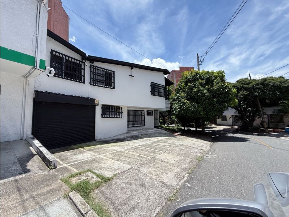 Casa en venta Antioquia Medellín Belen 293 m2 Habitaciones 5 Baños 3 Garajes 2 Precio $1600000000