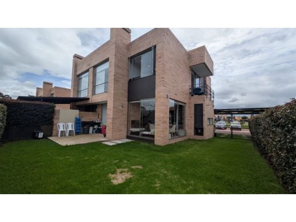 Casa en venta Cundinamarca Cajicá Cajica 275 m2 Habitaciones 3 Baños 3 Garajes 2 Precio $1380000000