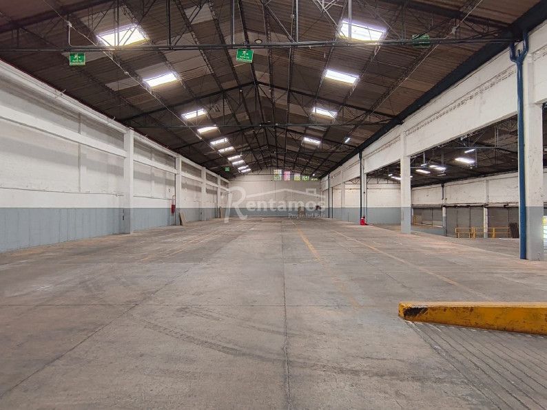 Bodega en arriendo Antioquia Sabaneta Manuel Restrepo 3197 m2 Habitaciones 0 Baños 2 Garajes 0 Precio $112000000