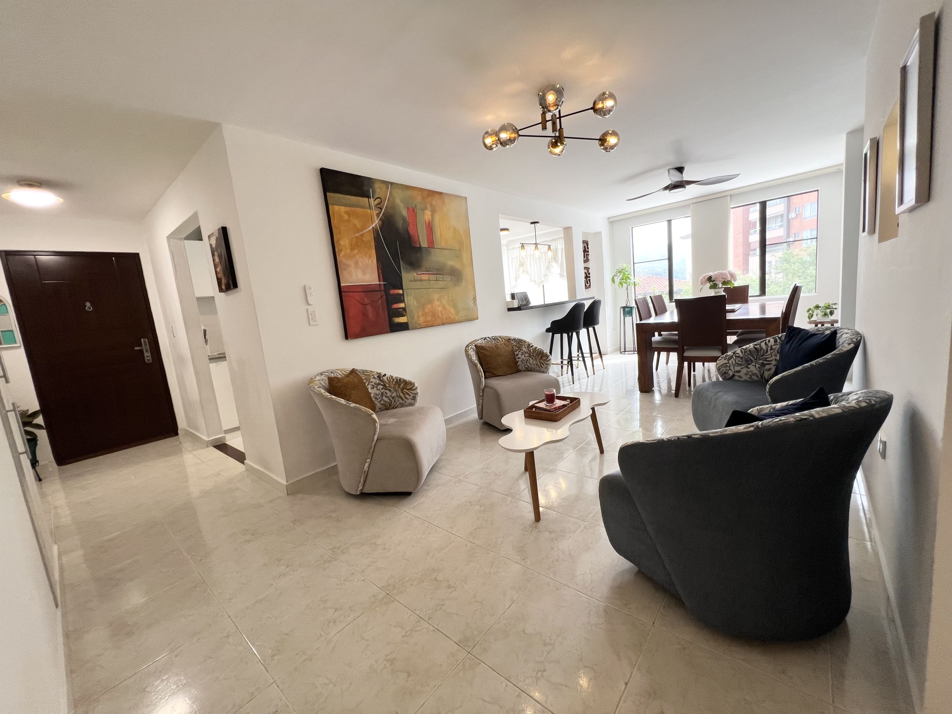 Apartamento en venta Valle Del Cauca Cali Santa Teresita 143 m2 Habitaciones 4 Baños 4 Garajes 2 Precio $615000000